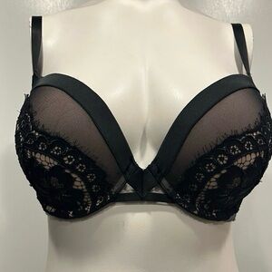 Victoria's Secret Black Lace Bra very sexy push up